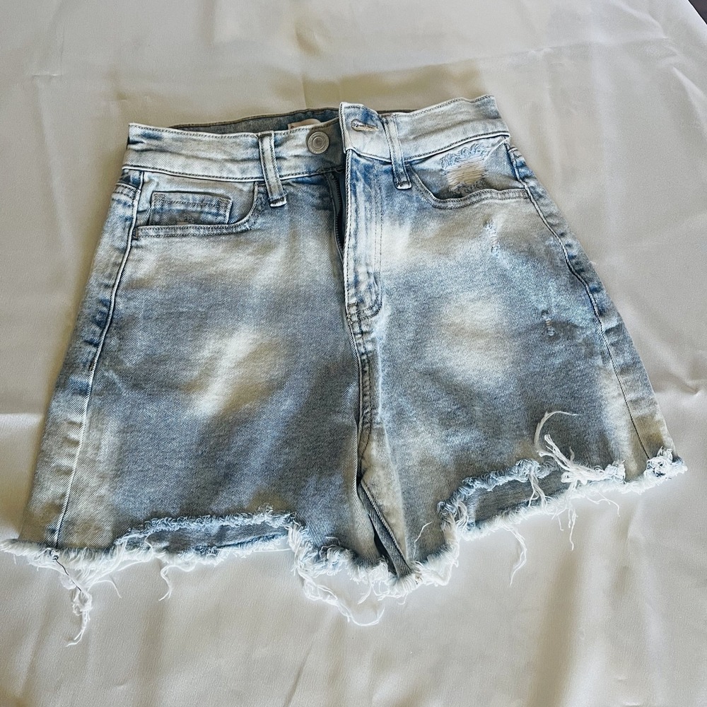 So High Rise Boyfriend Mom Short Distressed Faded Blue Denim Size 1/25